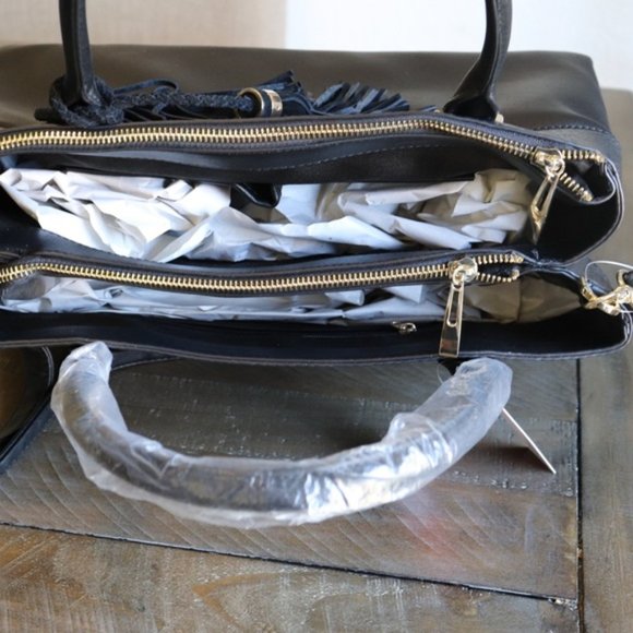 💎✨NEW✨💎 Crossbody Satchel - Picture 15 of 16